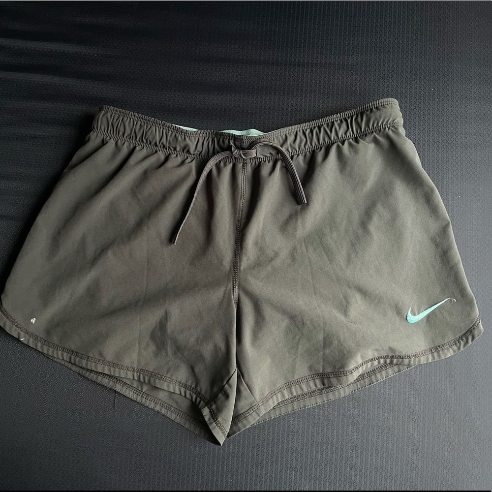 Nike lined athletic shorts